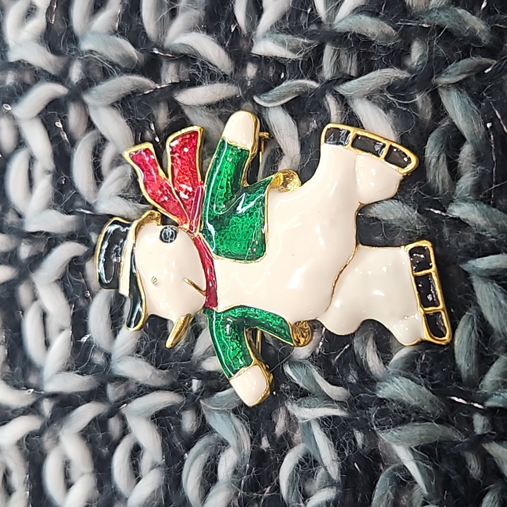 Christmas Holiday Metallic Gold Skating Snowman Pin/Brooch - Picture 9 of 9